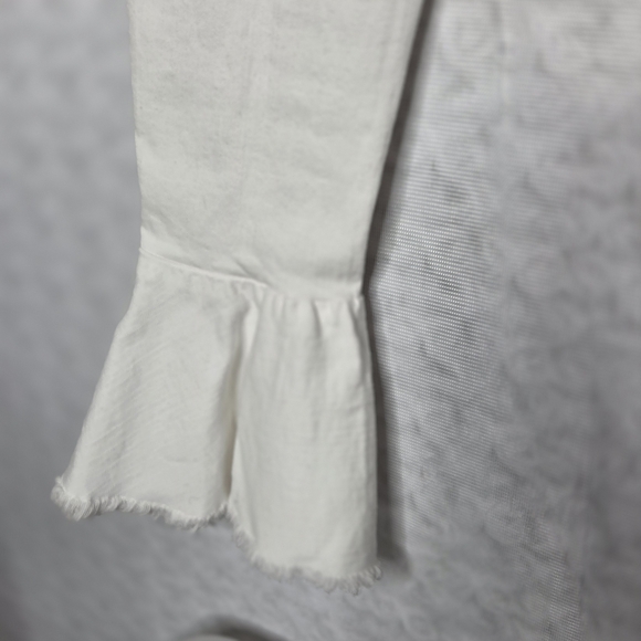 Frame Denim Off-White Jeans with Metallic Button - Picture 6 of 7